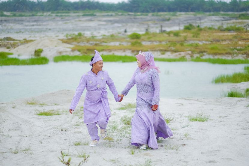 foto pengantin hujan 4